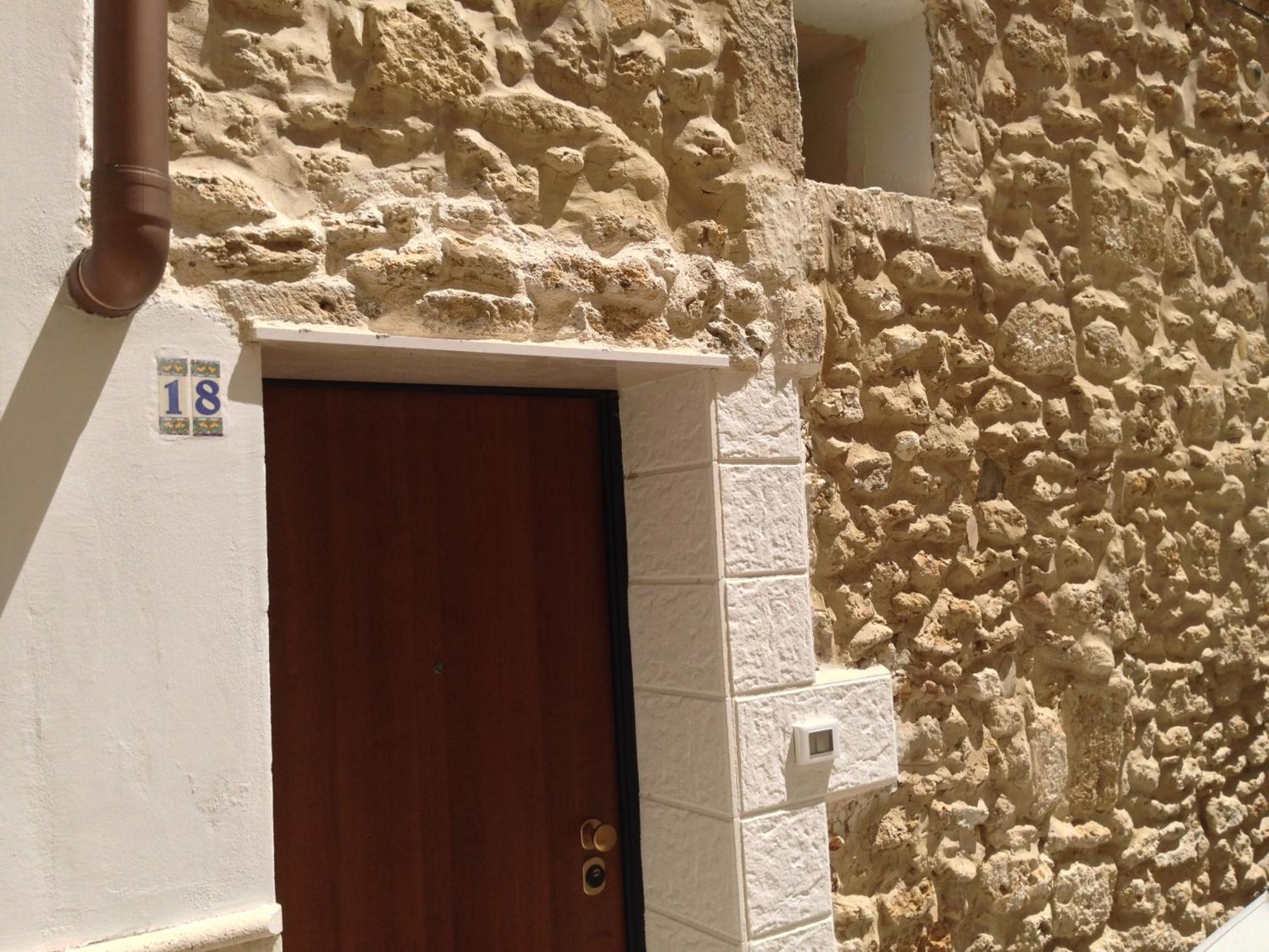 شقة Casa Petra - Mini Open Space برينديسي المظهر الخارجي الصورة
